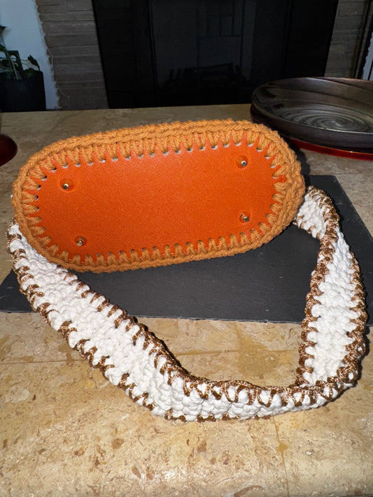 Crossbody purse