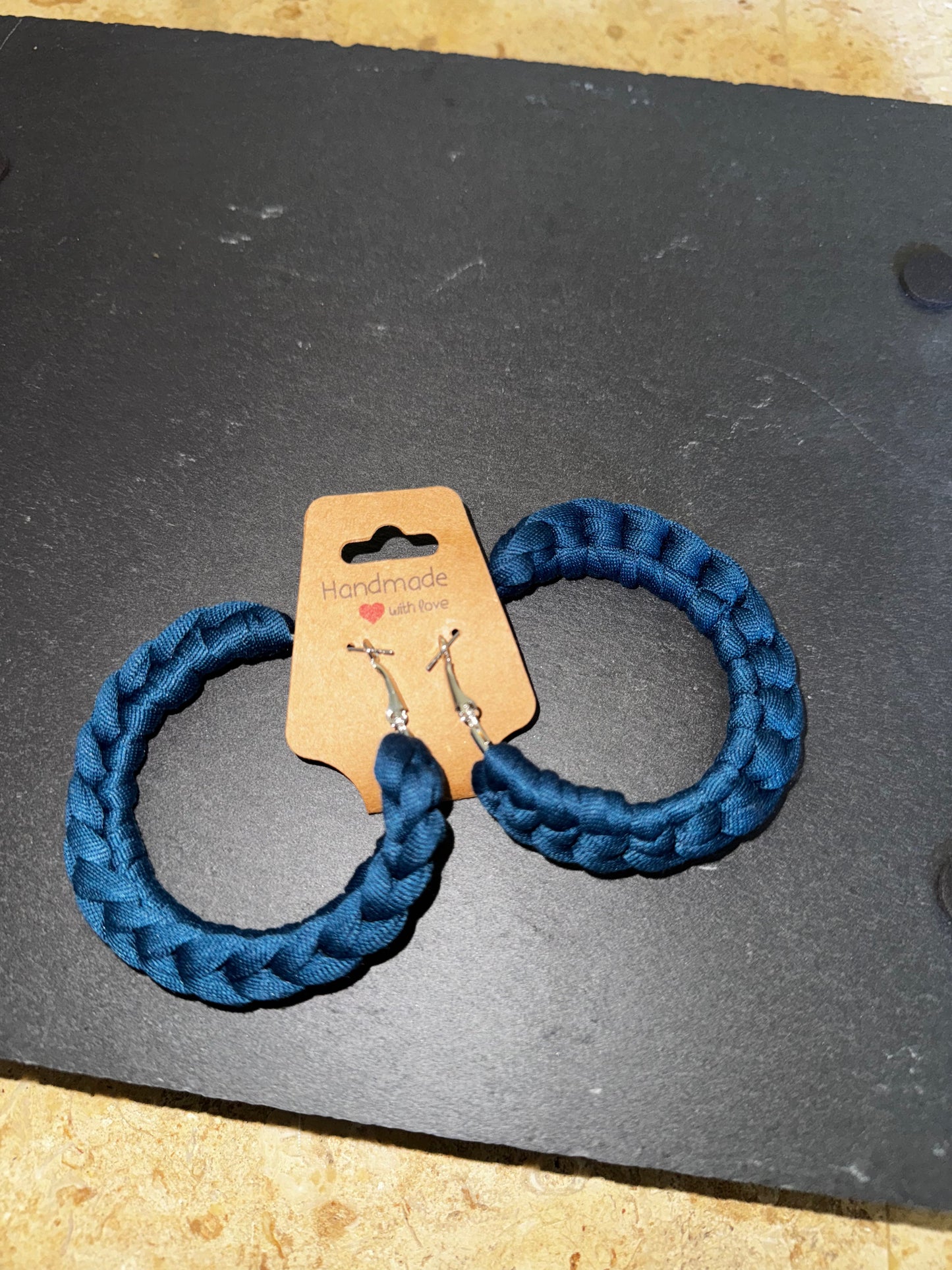 Crocheted earrings gold